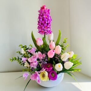 wiosenna dekoracja w doniczce